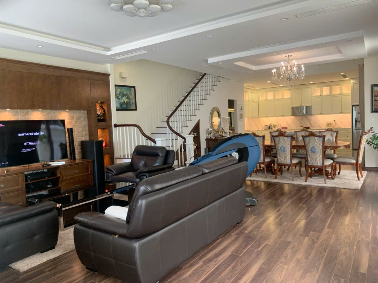 Bán biệt thự song lập Vinhomes Riverside The Harmony, 180m2, full nội thất hướng Tây Bắc giá 65 tỷ VNĐ