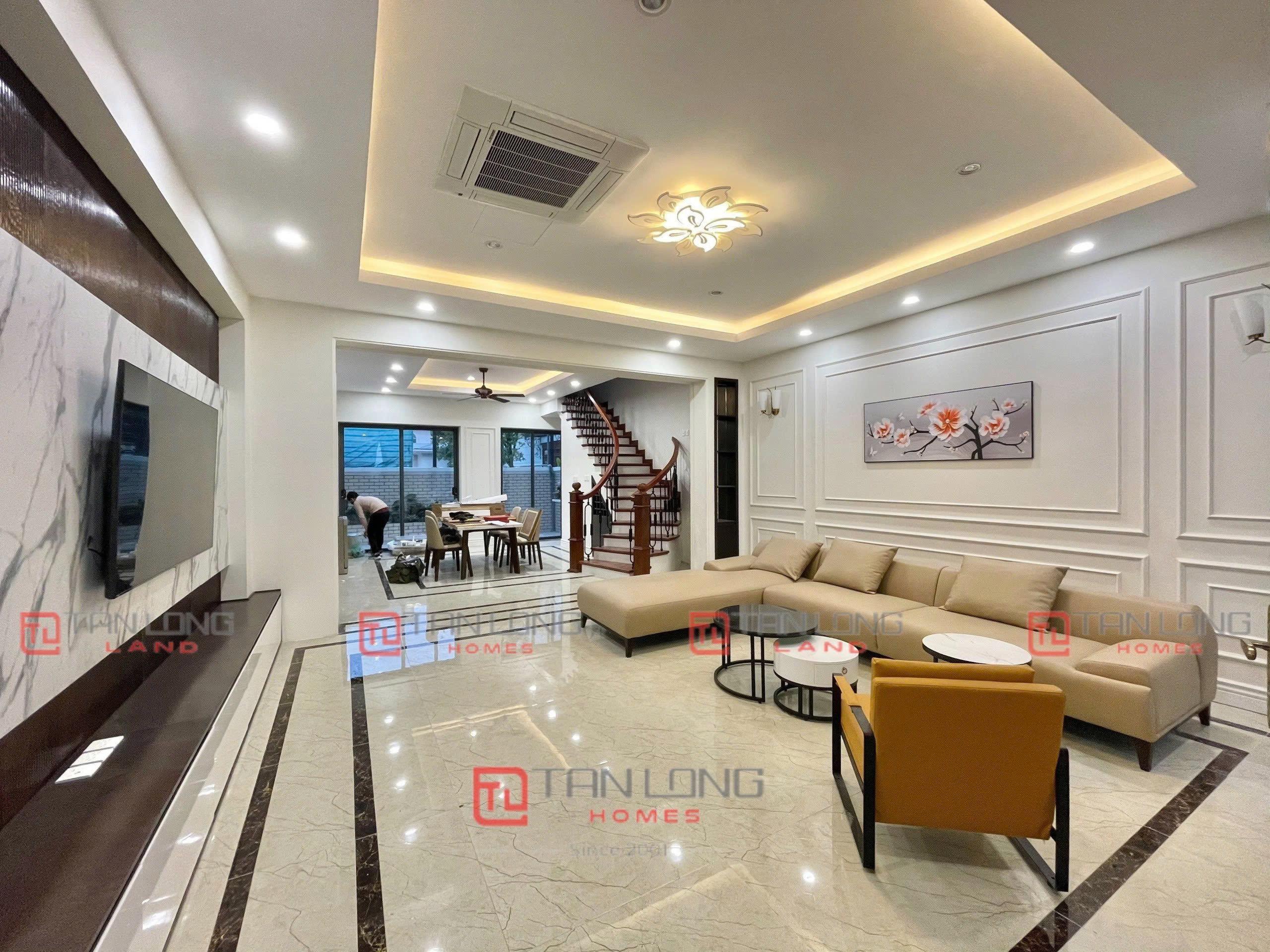 Chính chủ cho thuê liền kề view hồ điều hoà Vinhomes The Harmony đầy đủ nội thất hiện đại