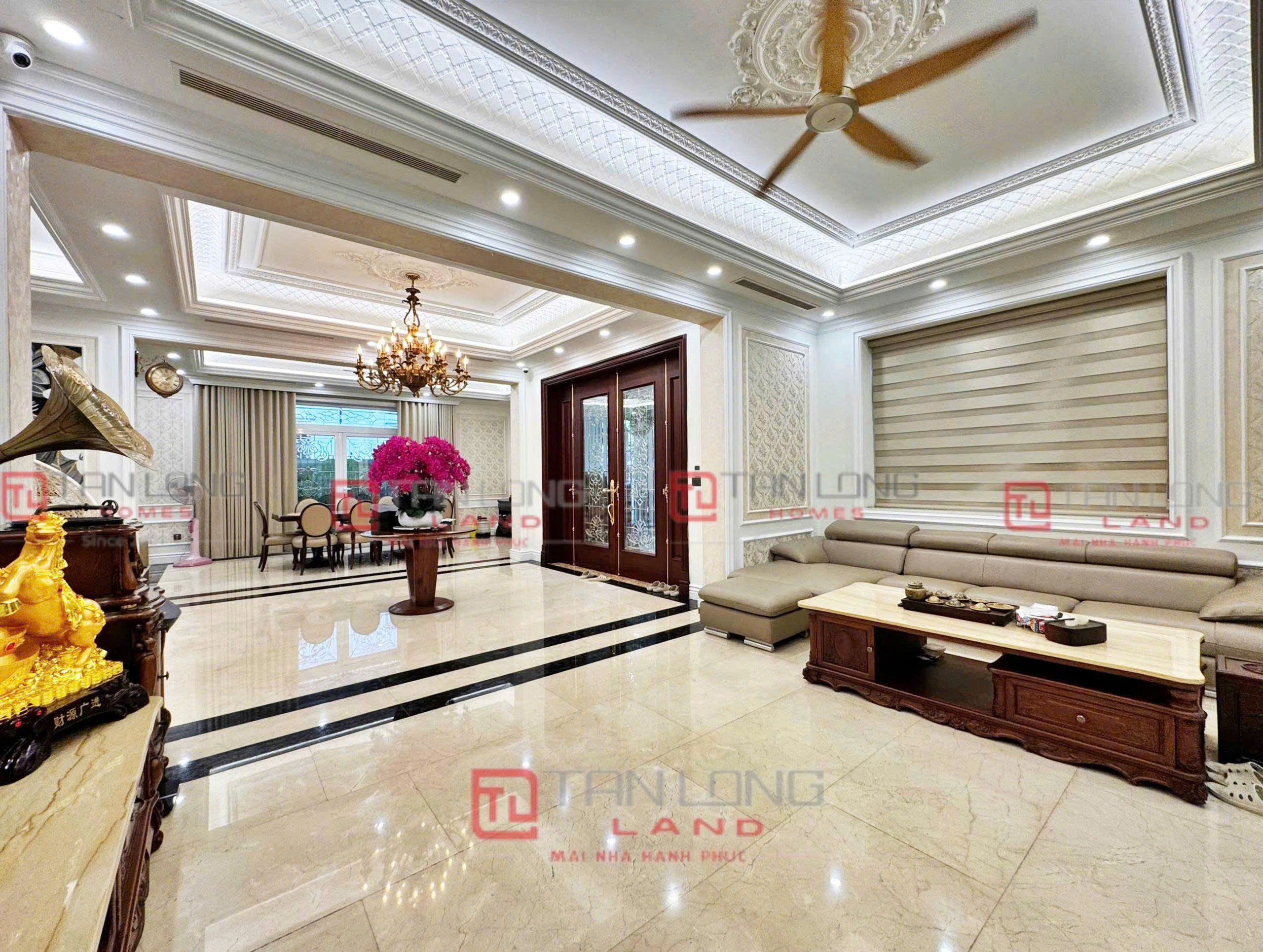 Cho thuê biệt thự đơn lập Vinhomes Riverside The Harmony full nội thất - DT: 318m2 x 4 tầng nổi có 5PN/5WC full nội thất