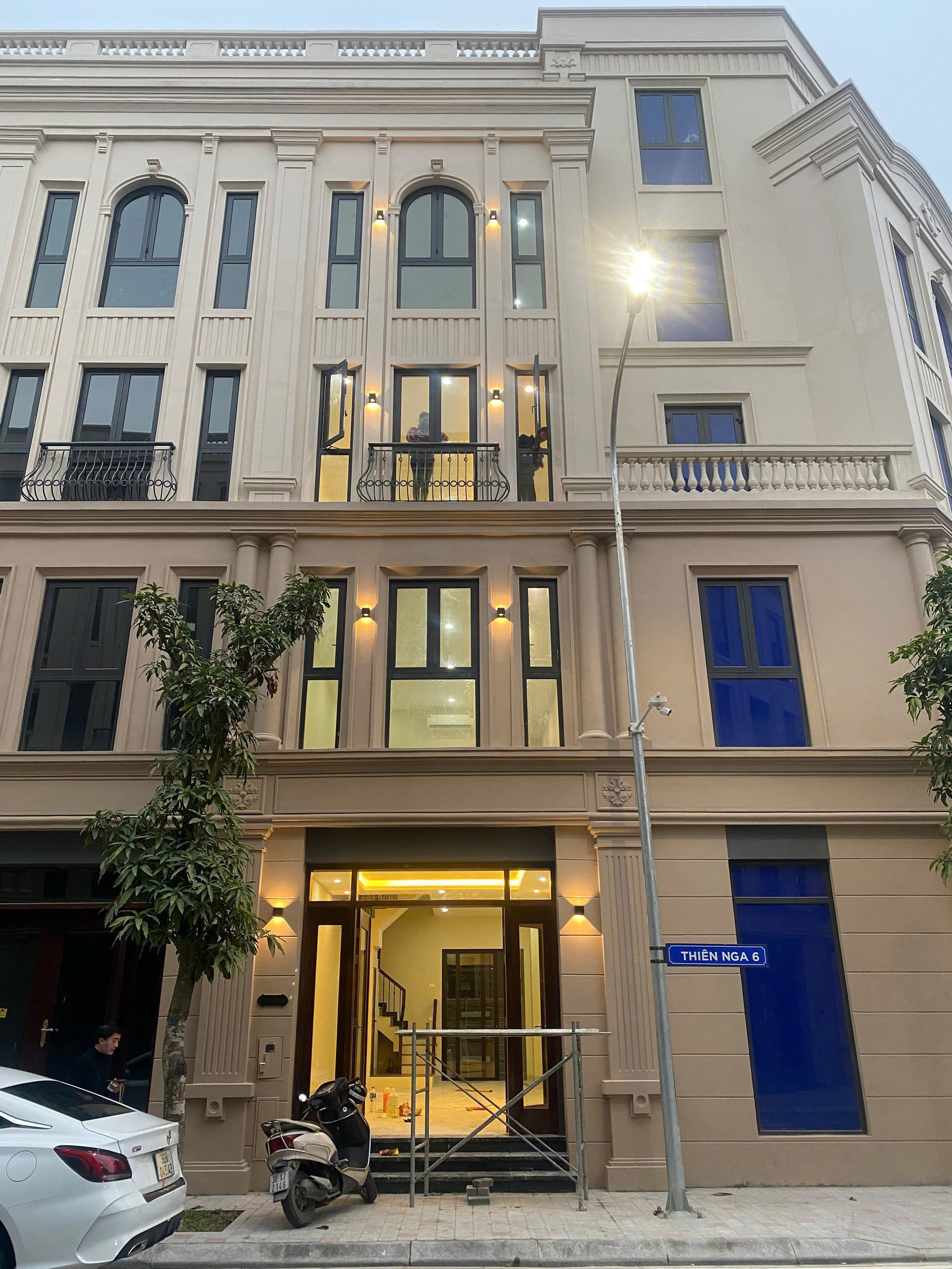 Cho thuê biệt thự liền kề diện tích 63m2 đường TN6-8 khu Tinh Hoa Vinhomes Cổ Loa