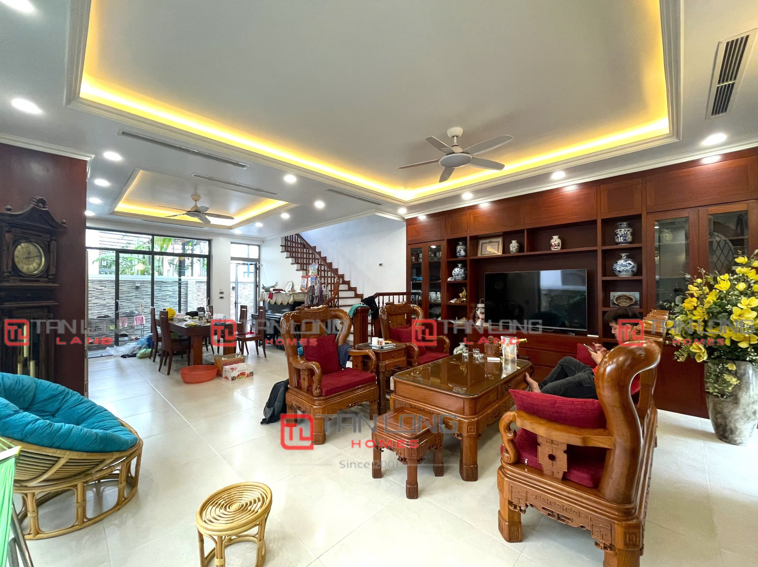 Cho thuê biệt thự song lập KĐT Vinhomes The Harmony DT 112m2 full nội thất view hồ điều hoà